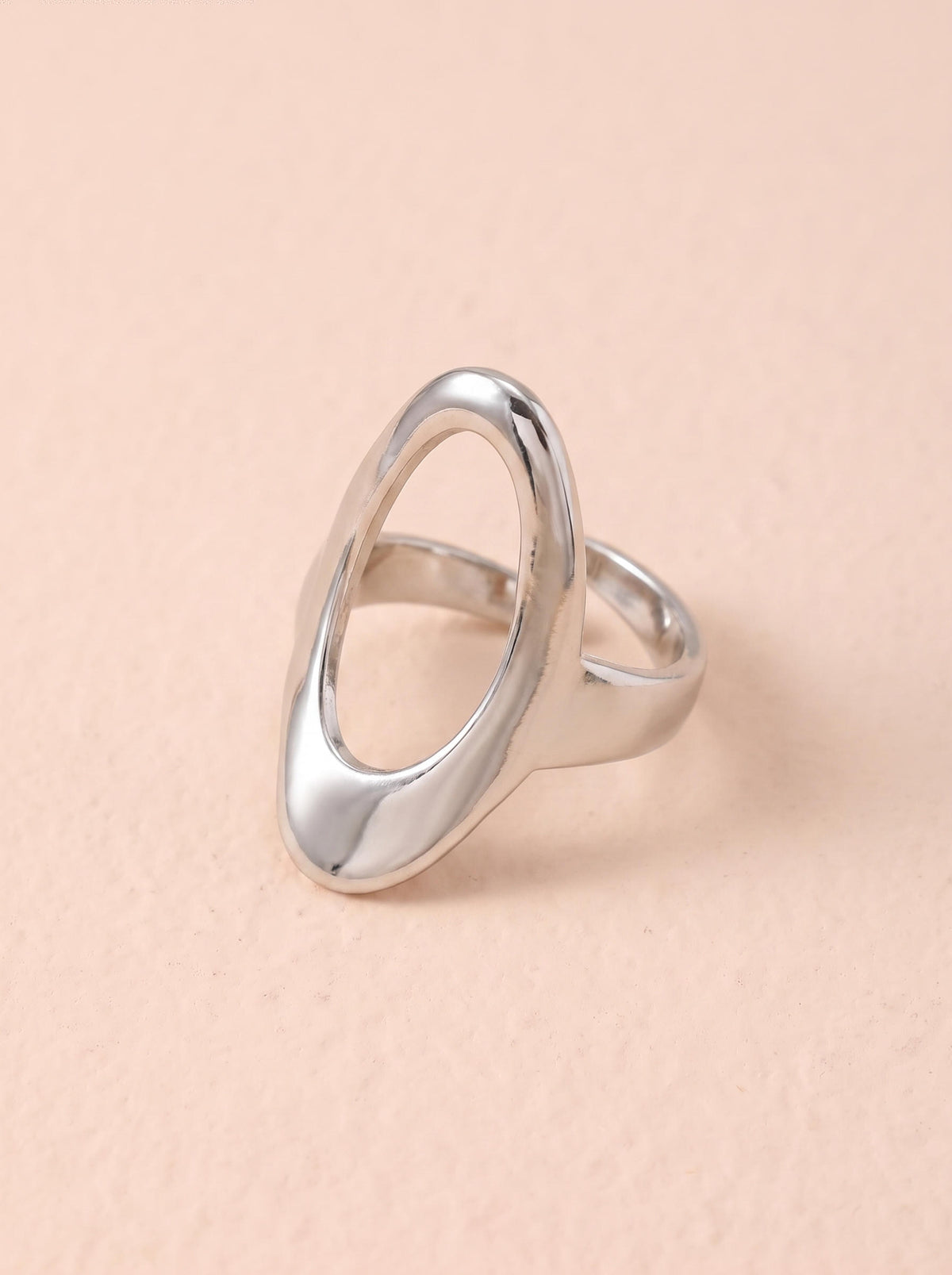 Bague Oriana – Grand Ovale Poli Miroir – Argenté