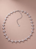 Collier Lyana – Fleurs Serties de Strass – Argenté