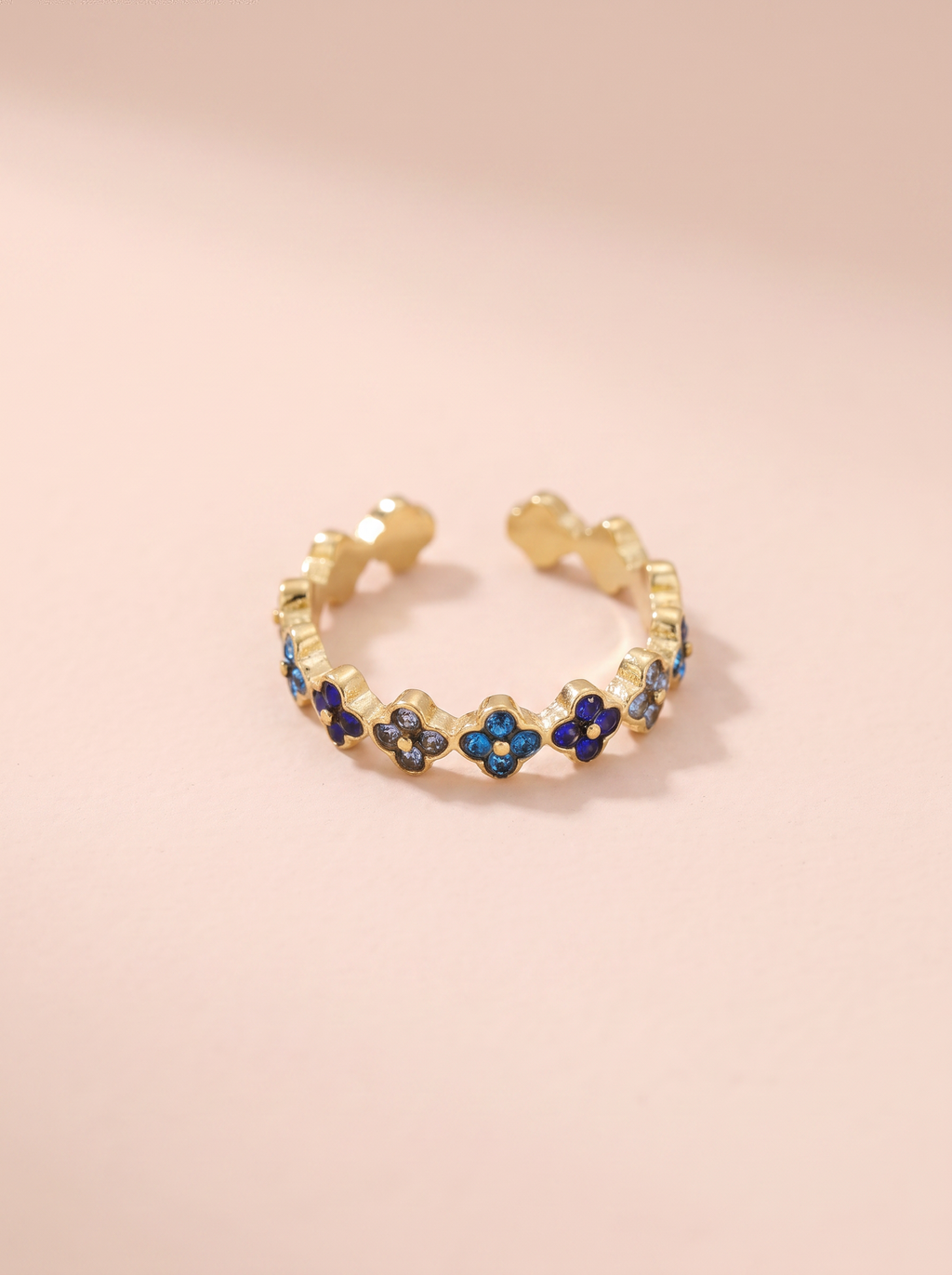 Bague Lyana – Fine Sertie de Fleurs – Bleu
