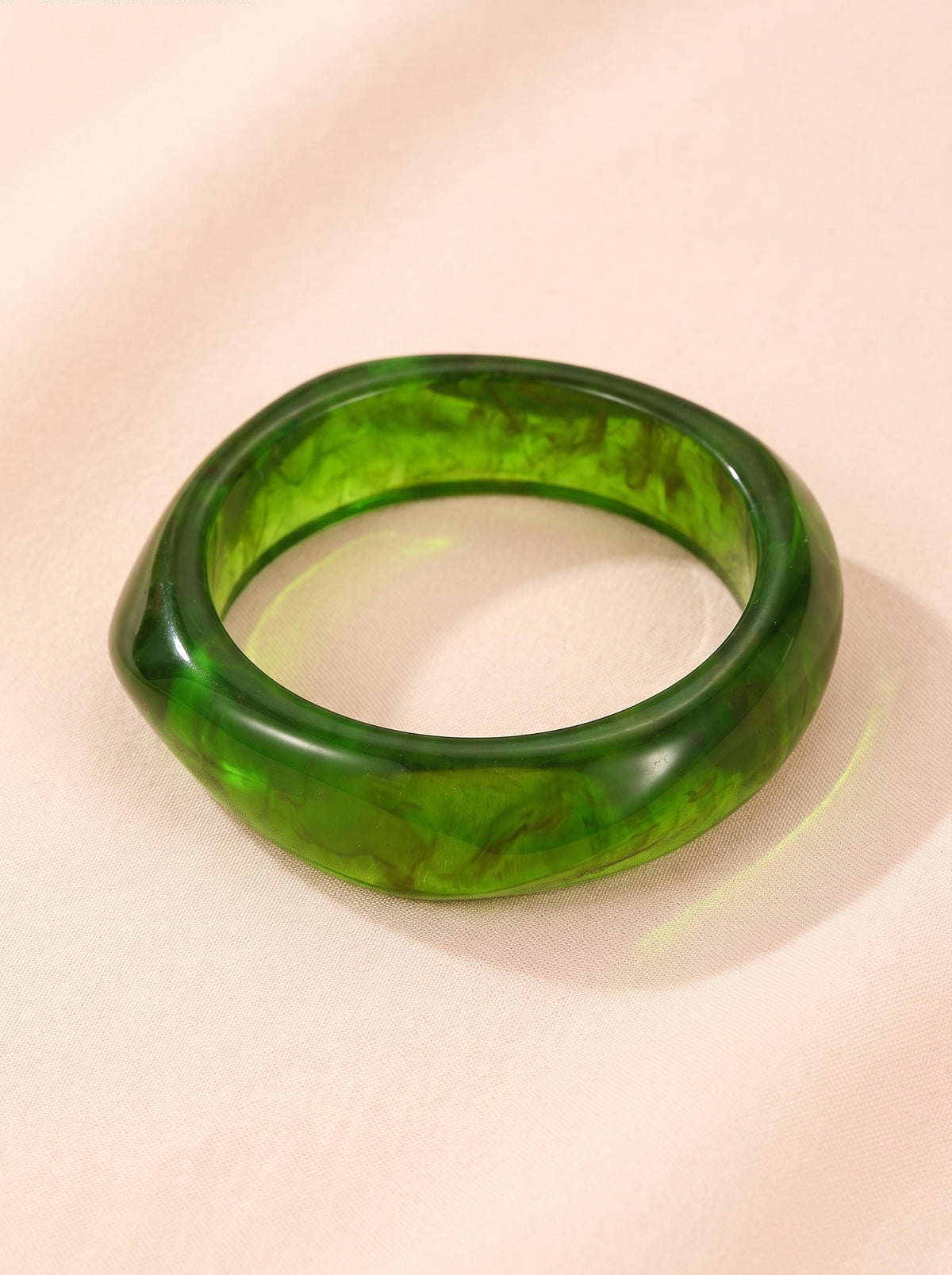 Bracelet Esmeralda– Jonc Carré Émeraude