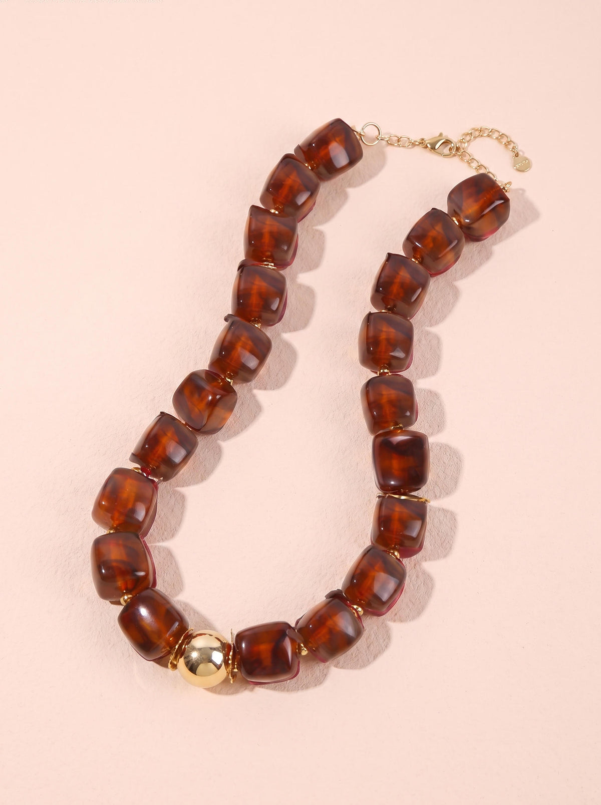 Collier Alba – Résine Marbrée Carrée