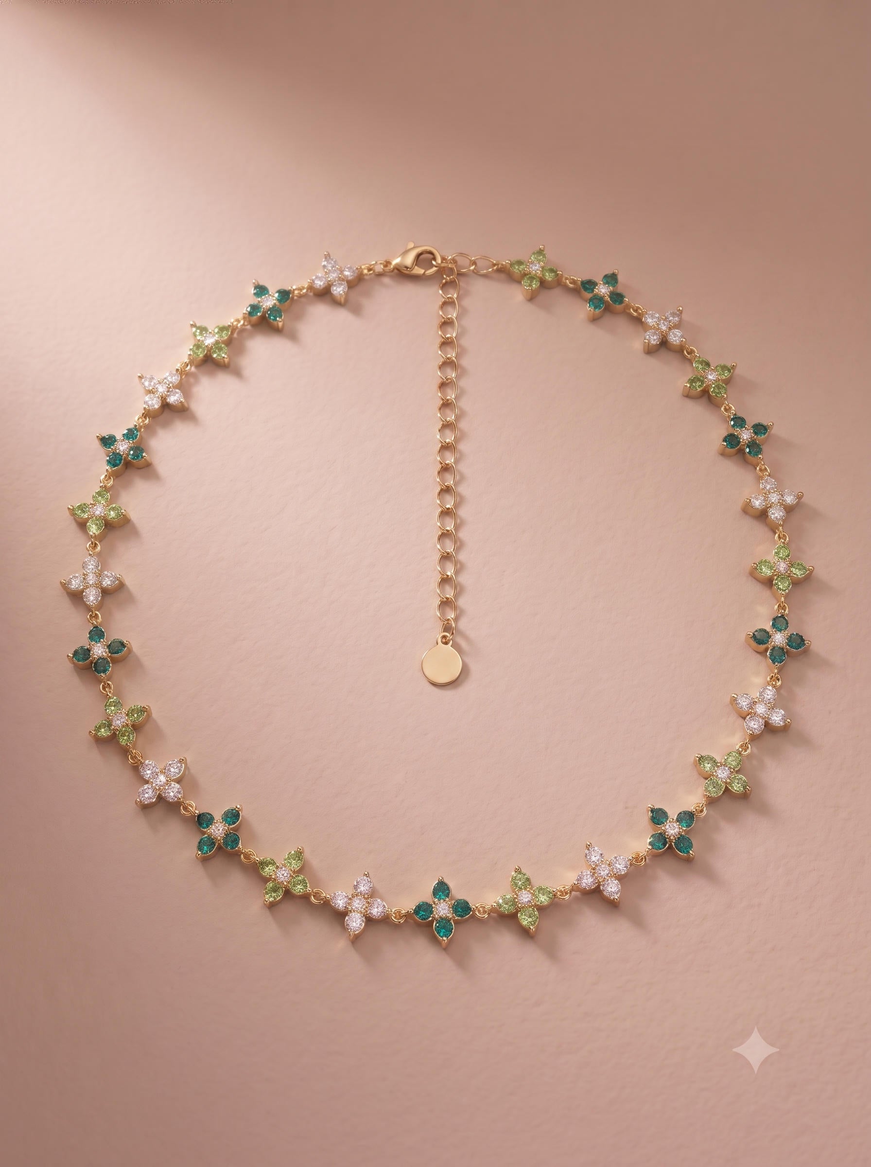 Collier Lyana – Fleurs Serties de Strass – Vert